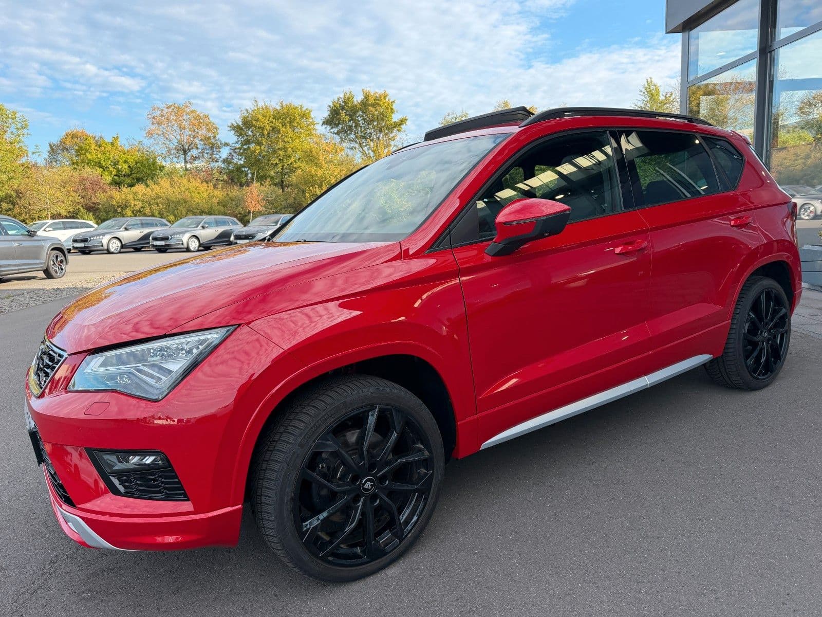 SEAT Ateca 2,0TDi FR 4x4 Pano AHK 360° Navi Leder – view 1