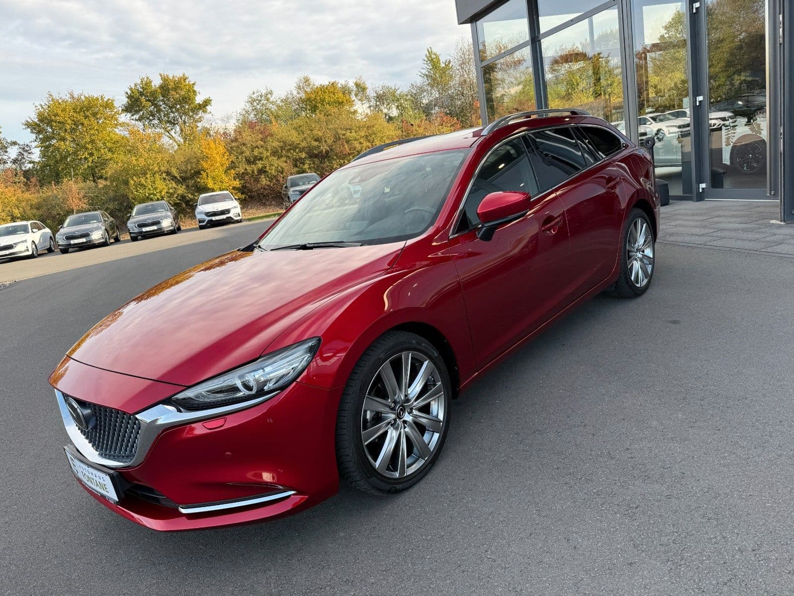MAZDA 6 Sports-Line Vollleder AHK Bose 19" LED HUD – Ansicht 1