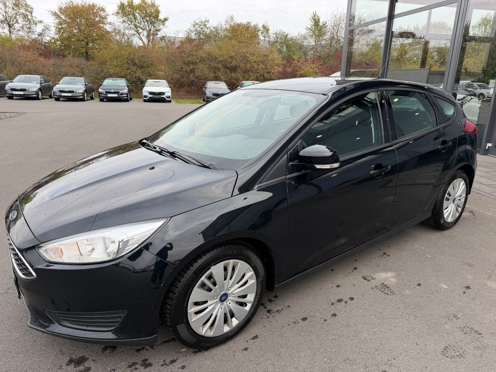 FORD Focus Lim. Trend 5-türig Klima Sitzhz Lenkradhz – Ansicht 1