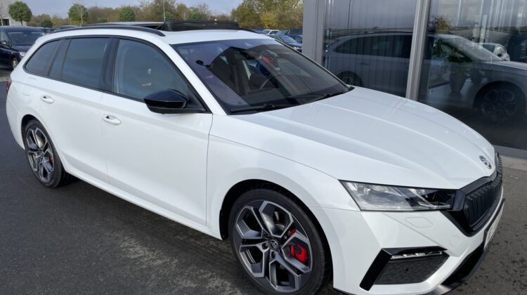 Octavia Combi 2,0TSI RS Pano 19
