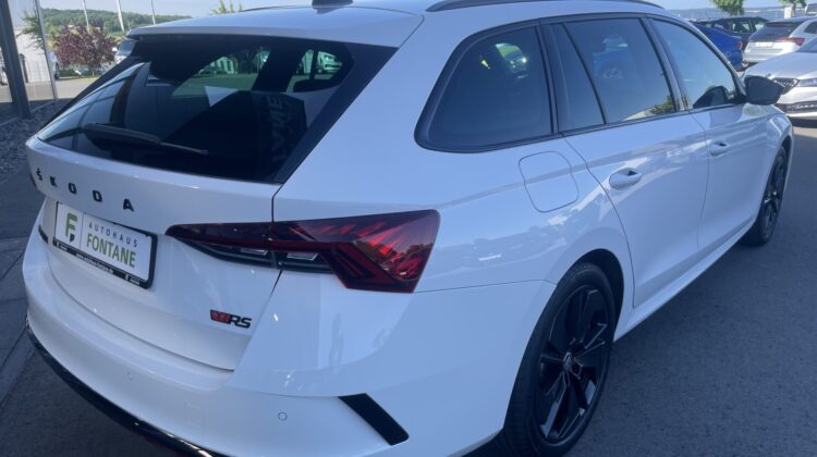 Octavia Combi 2,0TSi RS 6-Gang Matrix Navi Key