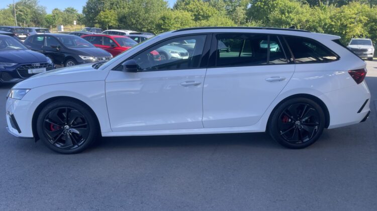 Octavia Combi 2,0TSi RS 6-Gang Matrix Navi Key