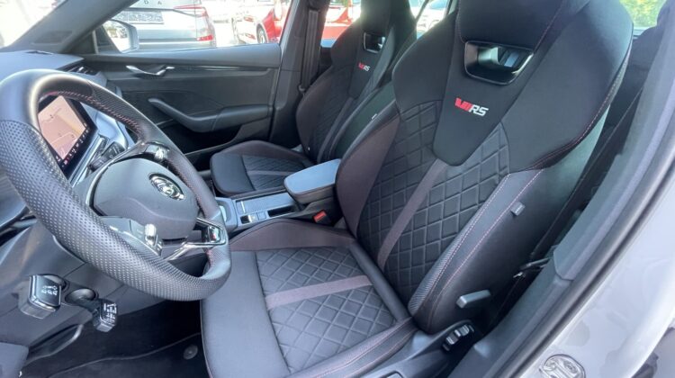 Octavia Combi 2,0TSi RS 6-Gang Matrix Navi Key