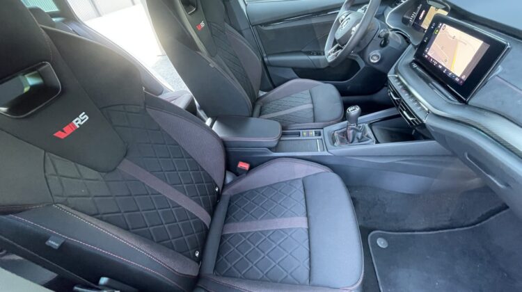 Octavia Combi 2,0TSi RS 6-Gang Matrix Navi Key