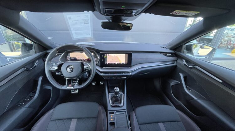 Octavia Combi 2,0TSi RS 6-Gang Matrix Navi Key