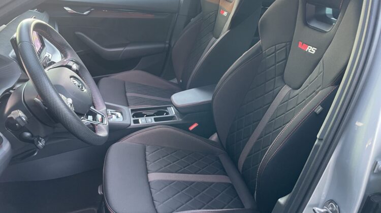 Octavia Combi 2,0TSi RS Pano AHK 360° Canton 19