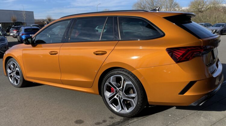 Octavia Combi 2,0TSI RS Pano 19