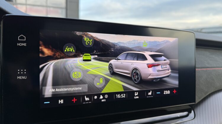 Octavia Combi 2.0TSI RS Pano 19