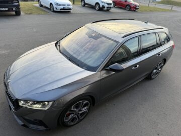 Octavia Combi 2.0TSI RS Pano 19