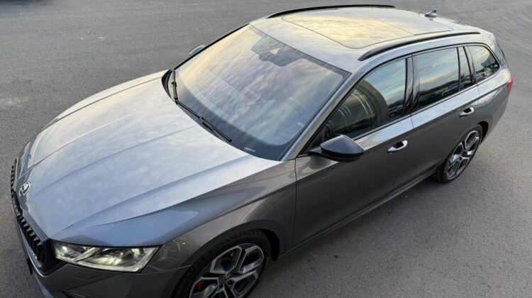 Octavia Combi 2.0TSI RS Pano 19