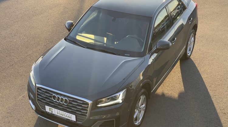 Q2 40 TFSI quattro sport LED Navi DSG Kamera SHZ