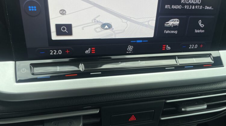 Tourneo Connect 1,5 6-G Pano Navi Sitzhz Virtual