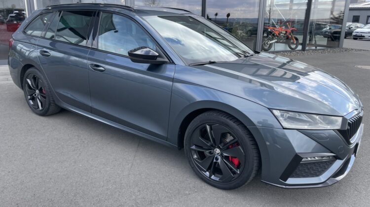 Octavia Combi 2,0TSi RS Pano AHK HUD Massage DCC