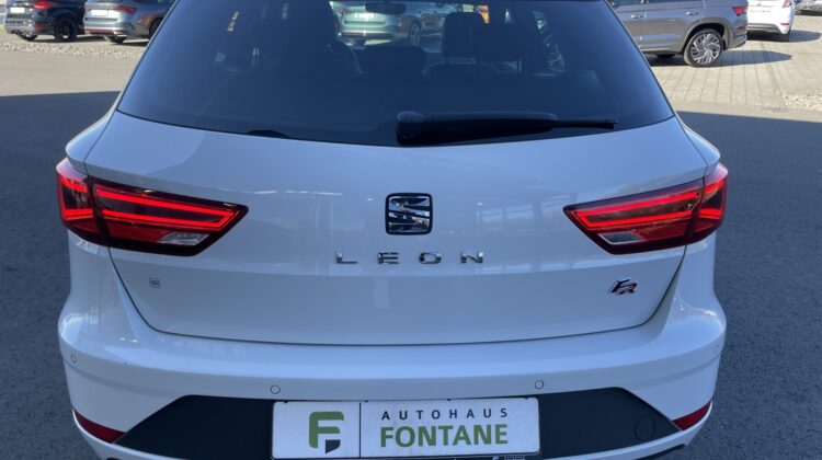 Leon 1,8TSi DSG Kombi FR Sitzhz Pano Teilleder