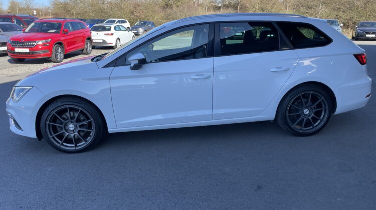 Leon 1,8TSi DSG Kombi FR Sitzhz Pano Teilleder
