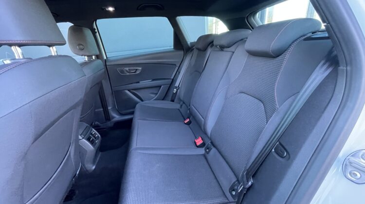 Leon 1,8TSi DSG Kombi FR Sitzhz Pano Teilleder