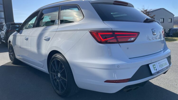 Leon 1,8TSi DSG Kombi FR Sitzhz Pano Teilleder