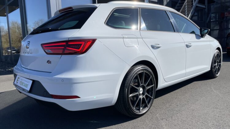 Leon 1,8TSi DSG Kombi FR Sitzhz Pano Teilleder