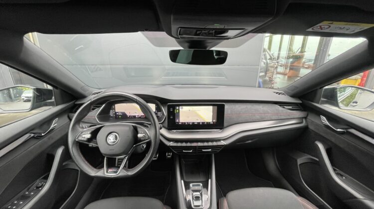 Octavia Combi 2,0TSi RS Pano HUD Matrix