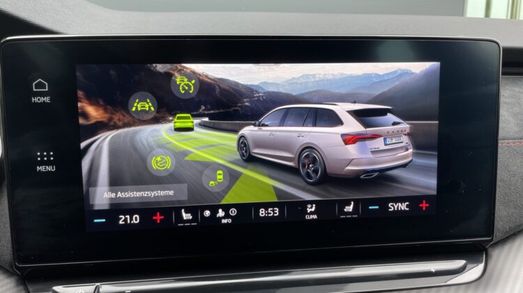 Octavia Combi 2,0TSi RS Pano HUD Matrix