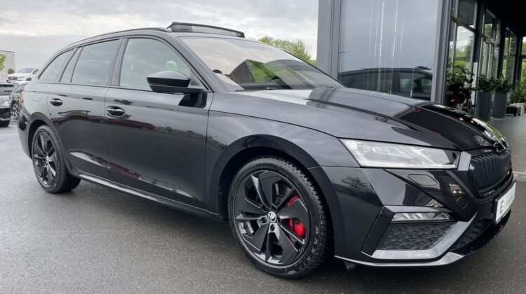 Octavia Combi 2,0TSi RS Pano HUD Matrix