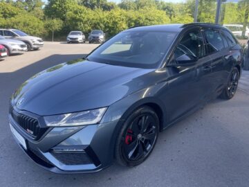 Octavia Combi 2,0TSi RS Pano AHK HUD Massage DCC