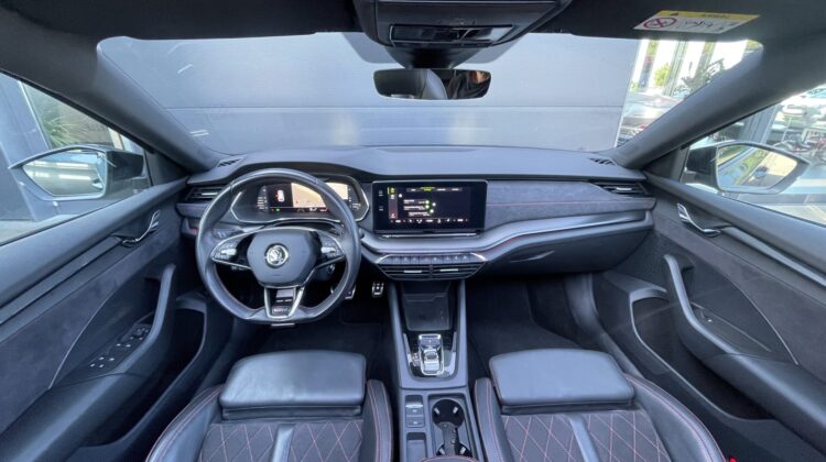 Octavia Combi 2,0TSi RS Pano AHK HUD Massage DCC