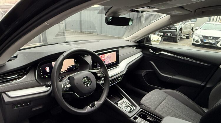 Octavia Combi 2,0TDi Style DSG Navi Matrix Key