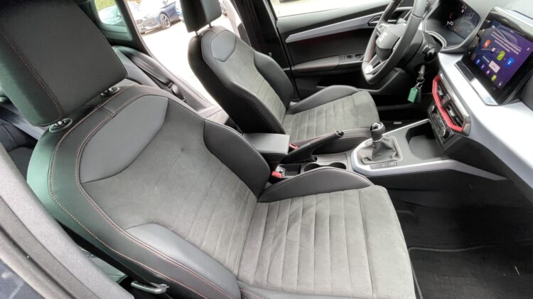 Arona 1,0TSi FR Schalter LeMans LED Kamera