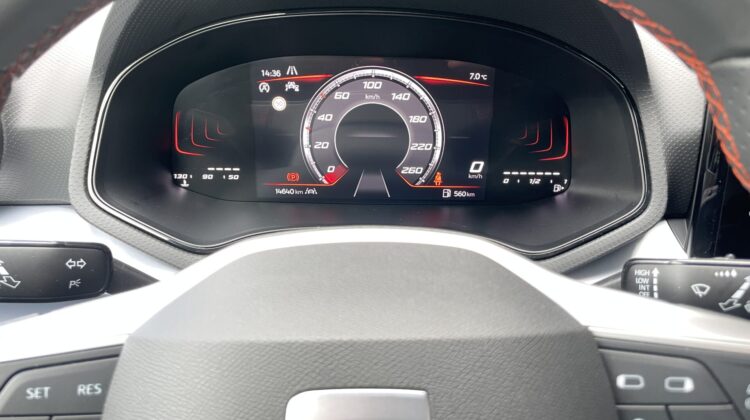 Arona 1,0TSi FR Schalter LeMans LED Kamera