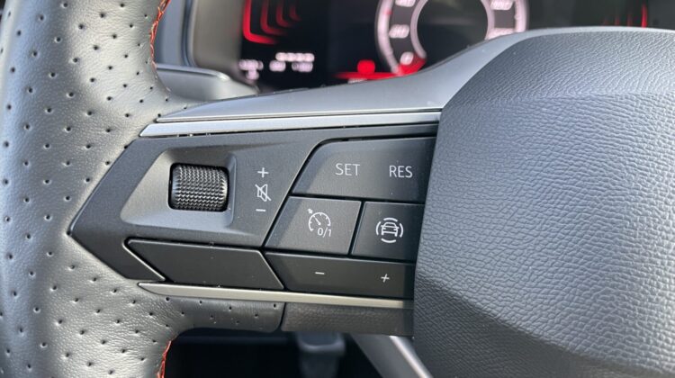 Ibiza 1,0 TSi FR Schalter Virtual Navi LED PDC