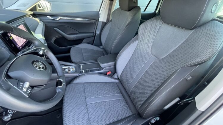 Octavia Combi 2,0TDi Style AHK Navi Matrix ACC