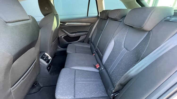 Octavia Combi 2,0TDi Style AHK Navi Matrix ACC
