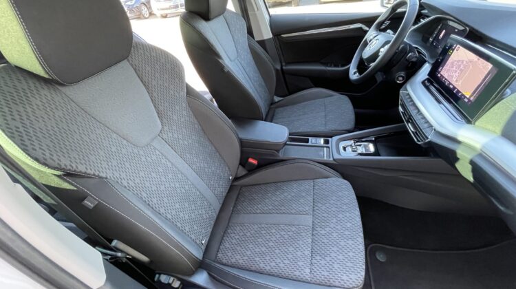 Octavia Combi 2,0TDi Style AHK Navi Matrix ACC