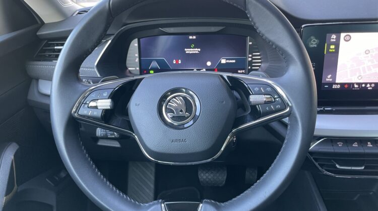 Octavia Combi 2,0TDi Style AHK Navi Matrix ACC