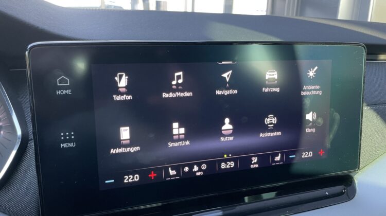Octavia Combi 2,0TDi Style AHK Navi Matrix ACC