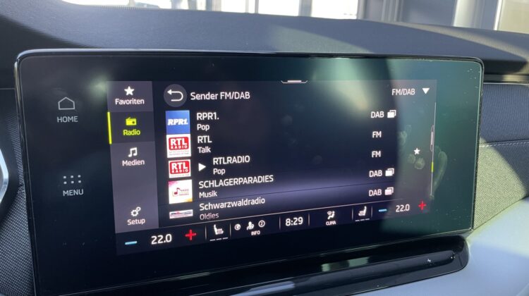 Octavia Combi 2,0TDi Style AHK Navi Matrix ACC