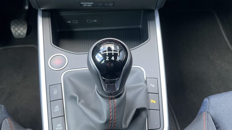 Arona 1,0TSi FR Schalter LeMans LED Kamera
