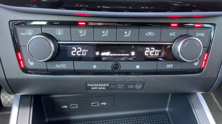 Arona 1,0TSi FR Schalter LeMans LED Kamera