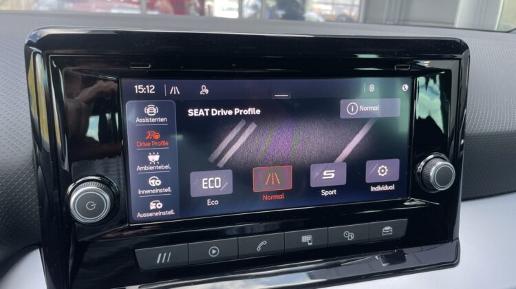Arona 1,0TSi FR Schalter LeMans LED Kamera
