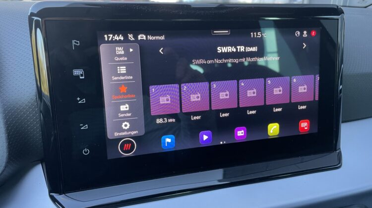 Arona FR Navi Kamera FullLink Virtual LED 17