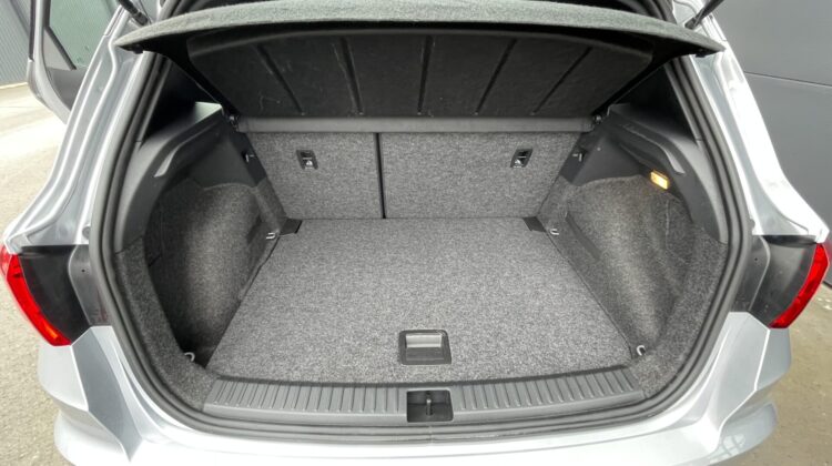 Arona 1,0TSi Xperience Schalter Navi LED Kamera