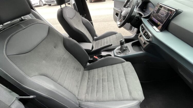 Arona 1,0TSi Xperience Schalter Navi LED Kamera