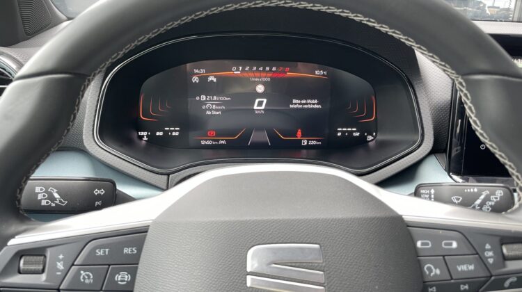 Arona 1,0TSi Xperience Schalter Navi LED Kamera