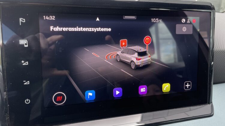 Arona 1,0TSi Xperience Schalter Navi LED Kamera