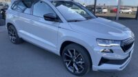 Karoq 2,0TSi Sportline 4×4 Pano 19″Canton AHK