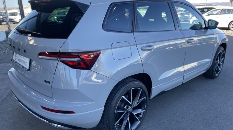 Karoq 2,0TSi Sportline 4×4 Pano 19″Canton AHK