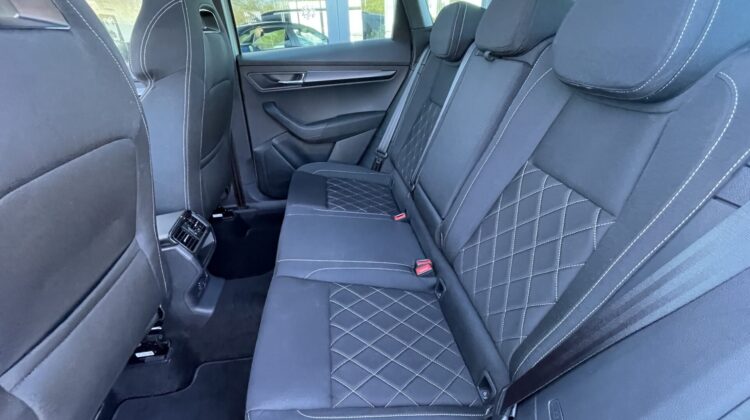 Karoq 2,0TSi Sportline 4×4 Pano 19″Canton AHK
