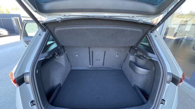 Karoq 2,0TSi Sportline 4×4 Pano 19″Canton AHK