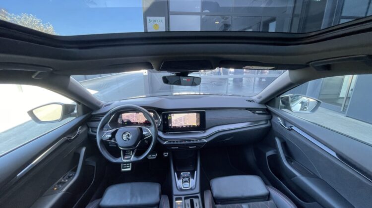 Octavia 2,0TDi Combi RS Pano 19″ Alcan. Massage